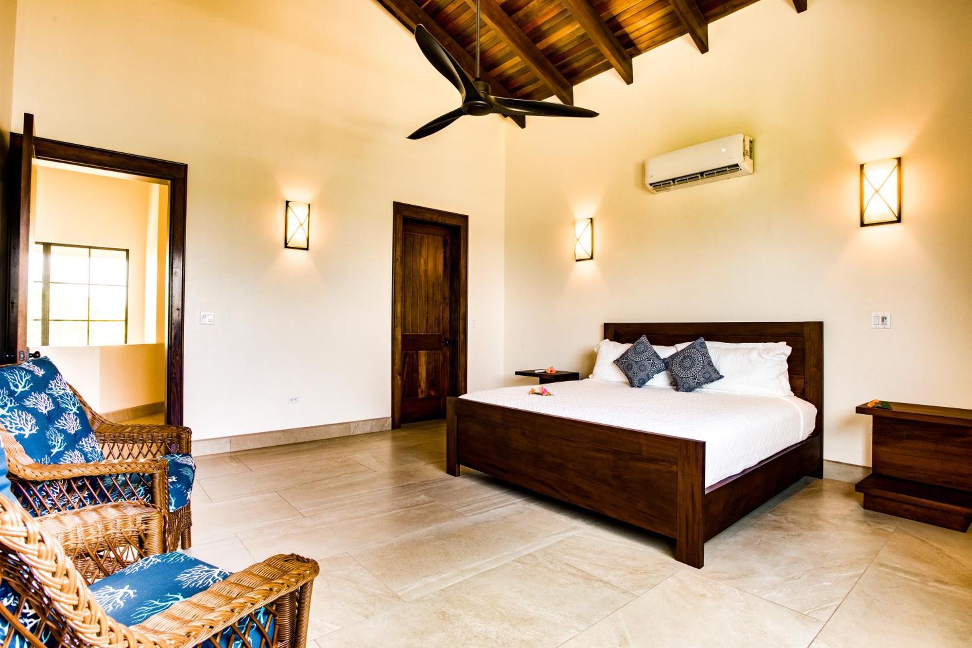 Naia Resort And Spa Placencia Ngoại thất bức ảnh